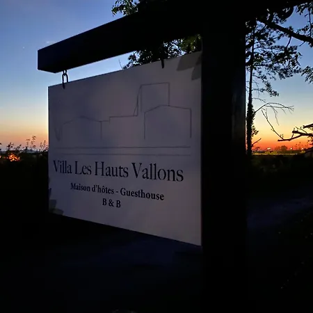 Les Hauts Vallons 住宿加早餐酒店 Puylaroque