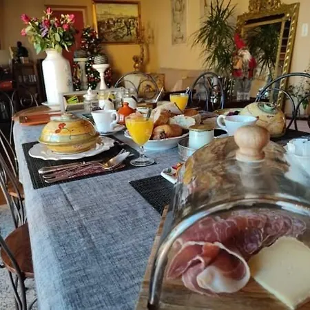 Les Hauts Vallons Bed and Breakfast *