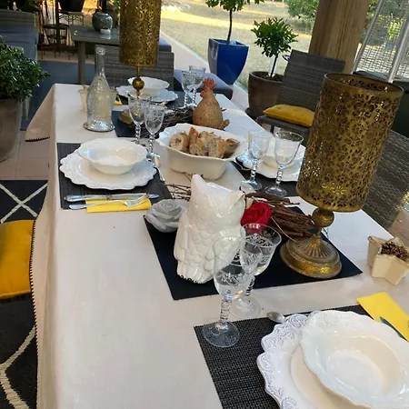 Les Hauts Vallons Bed & Breakfast Puylaroque