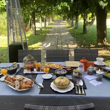 Les Hauts Vallons Bed and Breakfast Puylaroque