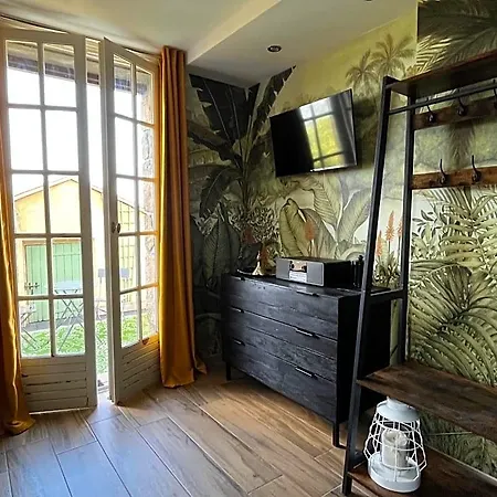 Les Hauts Vallons Bed & Breakfast Puylaroque